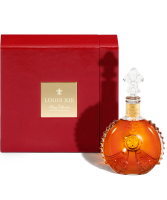 Remy Martin Louis XIII Grande Champagne Cognac luxury miniature in decanter with presentation box image.